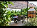 Házak a pihenésre Mirjana - beautiful garden with barbecue: H(4+1) Trogir - Riviera Trogir  - Horvátország  - rostély