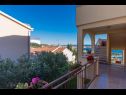 Apartmanok Marijan - beautiful view: A1(6) Trogir - Riviera Trogir  - Apartman - A1(6): terasz