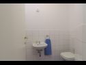 Apartmanok Pery - 2 bedroom sea view apartment: A1(4+1) Trogir - Riviera Trogir  - Apartman - A1(4+1): toalett