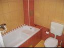Apartmanok és szobák Jare - in old town R1 zelena(2), A2 gornji (2+2) Trogir - Riviera Trogir  - fürdőszoba toalettel