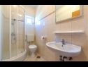 Apartmanok Mare - comfortable apartment : A1(5), A2(5) Trogir - Riviera Trogir  - Apartman - A1(5): fürdőszoba toalettel