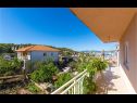 Apartmanok Mare - comfortable apartment : A1(5), A2(5) Trogir - Riviera Trogir  - Apartman - A1(5): balkon