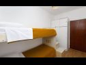 Apartmanok Bepoto- family apartment with terrace A1(4+1) Trogir - Riviera Trogir  - Apartman - A1(4+1): hálószoba