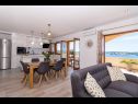 Apartmanok Tom - panoramic sea view: A1(6) Trogir - Riviera Trogir  - Apartman - A1(6): nappali