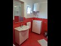 Apartmanok Branko - close to the sea : A1(4+1) Vinisce - Riviera Trogir  - Apartman - A1(4+1): fürdőszoba toalettel