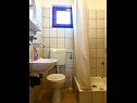 Apartmanok Ivo - barbecue: A1(2+1) Vinisce - Riviera Trogir  - Apartman - A1(2+1): fürdőszoba toalettel