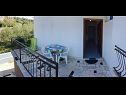 Apartmanok Ivo - barbecue: A1(2+1) Vinisce - Riviera Trogir  - lépcsőzet
