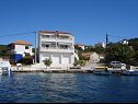 Apartmanok Miranda - quiet & next to the sea: A1(2+2), A2(2+2), A3(2+1), A4(2+1) Vinisce - Riviera Trogir  - ház