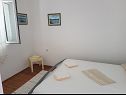 Apartmanok Natad - sea view : A1(4) Vinisce - Riviera Trogir  - Apartman - A1(4): hálószoba