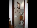 Apartmanok Jere - 30 m from beach: A1(4+1), A2(2+1) Vinisce - Riviera Trogir  - Apartman - A1(4+1): toalett