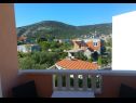 Apartmanok Josi - 150 m from sea: A1(4+1), A2(4+1), A4(4+1) Vinisce - Riviera Trogir  - Apartman - A4(4+1): terasz