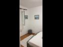 Apartmanok Natad - sea view : A1(4) Vinisce - Riviera Trogir  - Apartman - A1(4): hálószoba