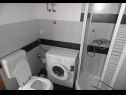 Apartmanok Sora - 80 m from sea: A1(2+1), A2(4+2) Preko - Ugljan sziget  - Apartman - A2(4+2): fürdőszoba toalettel