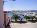 Apartmanok Ana- next to the sea A1(2+2), A2(2+3), A3(2+2), A4(2+3) Bibinje - Riviera Zadar  - Apartman - A4(2+3): a balkon kilátása