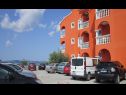 Apartmanok Sor - on the beach: SA1(2+1), A1(4+1), A2(2+2), A3(2+2) Bibinje - Riviera Zadar  - parkoló (ház és környéke)