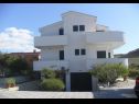 Apartmanok Blue Skies - 30 m from the sea: A1(4+1), A2(2+2), SA3(2+1) Ljubac - Riviera Zadar  - ház