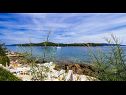 Apartmanok Davor - 20m from sea : A1(2+2), A2(2+2), A3(6) Mali Iz (Iz sziget) - Riviera Zadar  - strand