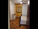 Apartmanok Andela - comfortable and affordable A1(4+2) Mali Iz (Iz sziget) - Riviera Zadar  - Apartman - A1(4+2): hálószoba
