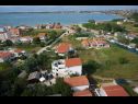 Apartmanok Dali - 300 m from the beach: SA1 1D (3), A2 1L (5), A3 2k (6) Nin - Riviera Zadar  - ház