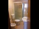 Apartmanok Nadica - free parking A1(5+1), A2(4), A3(2+1) Nin - Riviera Zadar  - Apartman - A1(5+1): fürdőszoba toalettel