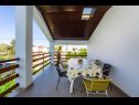 Apartmanok Matkos - with garden and terrace A1(7) Nin - Riviera Zadar  - Apartman - A1(7): terasz