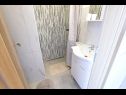 Apartmanok Kani A5 istok(2+2), A6 zapad(2+2) Nin - Riviera Zadar  - Apartman - A5 istok(2+2): fürdőszoba toalettel