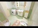 Apartmanok Nika - nice garden: A1(2), A2(4+1), A3(6), A4(2) Nin - Riviera Zadar  - Apartman - A2(4+1): fürdőszoba toalettel