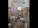 Apartmanok Slava - private parking: A1(6+1) Nin - Riviera Zadar  - Apartman - A1(6+1): fürdőszoba toalettel