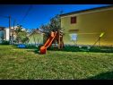 Apartmanok Roko - 50 meters from sandy beach: A1 (2+2) Obrovac - Riviera Zadar  - gyermekjátszótér