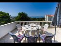 Apartmanok Pupa - nice family apartments: A1 Dora(4+1), A2 Mihael(4+1), A3 Tea(2+1) Petrcane - Riviera Zadar  - Apartman - A1 Dora(4+1): balkon