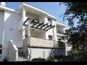 Apartmanok Mari - 100 m from beach: A1(4), A2(4) Petrcane - Riviera Zadar  - ház