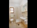Apartmanok Armitage - family friendly: A1(4), A2(4+1), A3(2+1), A4(2+1), A5(2+1) Privlaka - Riviera Zadar  - Apartman - A4(2+1): fürdőszoba toalettel