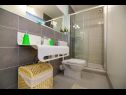 Apartmanok Secret Garden A2(2+2), A4(2+2) Razanac - Riviera Zadar  - Apartman - A4(2+2): fürdőszoba toalettel