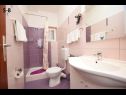 Apartmanok Mirja - 130 m from sea: A1(8+1) Starigrad-Paklenica - Riviera Zadar  - Apartman - A1(8+1): fürdőszoba toalettel