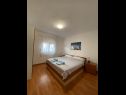 Apartmanok Draga - comfortable & afordable: A1(2+2), A2(6), A3(2+2) Vir - Riviera Zadar  - Apartman - A2(6): hálószoba