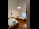 Apartmanok Draga - comfortable & afordable: A1(2+2), A2(6), A3(2+2) Vir - Riviera Zadar  - Apartman - A2(6): hálószoba