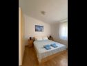 Apartmanok Draga - comfortable & afordable: A1(2+2), A2(6), A3(2+2) Vir - Riviera Zadar  - Apartman - A3(2+2): hálószoba
