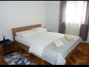 Apartmanok Bozica - 70m from the beach & parking: A1(4), A2-prvi kat(4+1), A3(4), A4-drugi kat(4+1) Vir - Riviera Zadar  - Apartman - A2-prvi kat(4+1): hálószoba