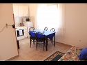 Apartmanok és szobák Jagoda - comfy and cozy : A1 Lijevi (3+2), A2 Desni (3+2), R1(4) Zadar - Riviera Zadar  - Apartman - A2 Desni (3+2): konyha ebédlővel