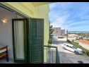 Apartmanok Dome - 150m from sea: A22(2), A32(2), A33(2) Zadar - Riviera Zadar  - Apartman - A22(2): balkon