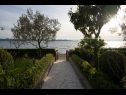 Házak a pihenésre Villa Petar 1 - 10m from sea: H(4) Zadar - Riviera Zadar  - Horvátország  - kilátás