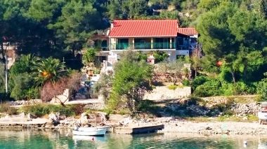 Apartmanok Primo - sea view: A1(2+1), A2(4), A3(4), A4(3+1) Öböl Banje (Rogac) - Solta sziget  - Horvátország 