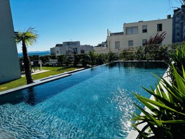 Apartmanok Lux - with private pool: A1(4+2) Split - Riviera Split 
