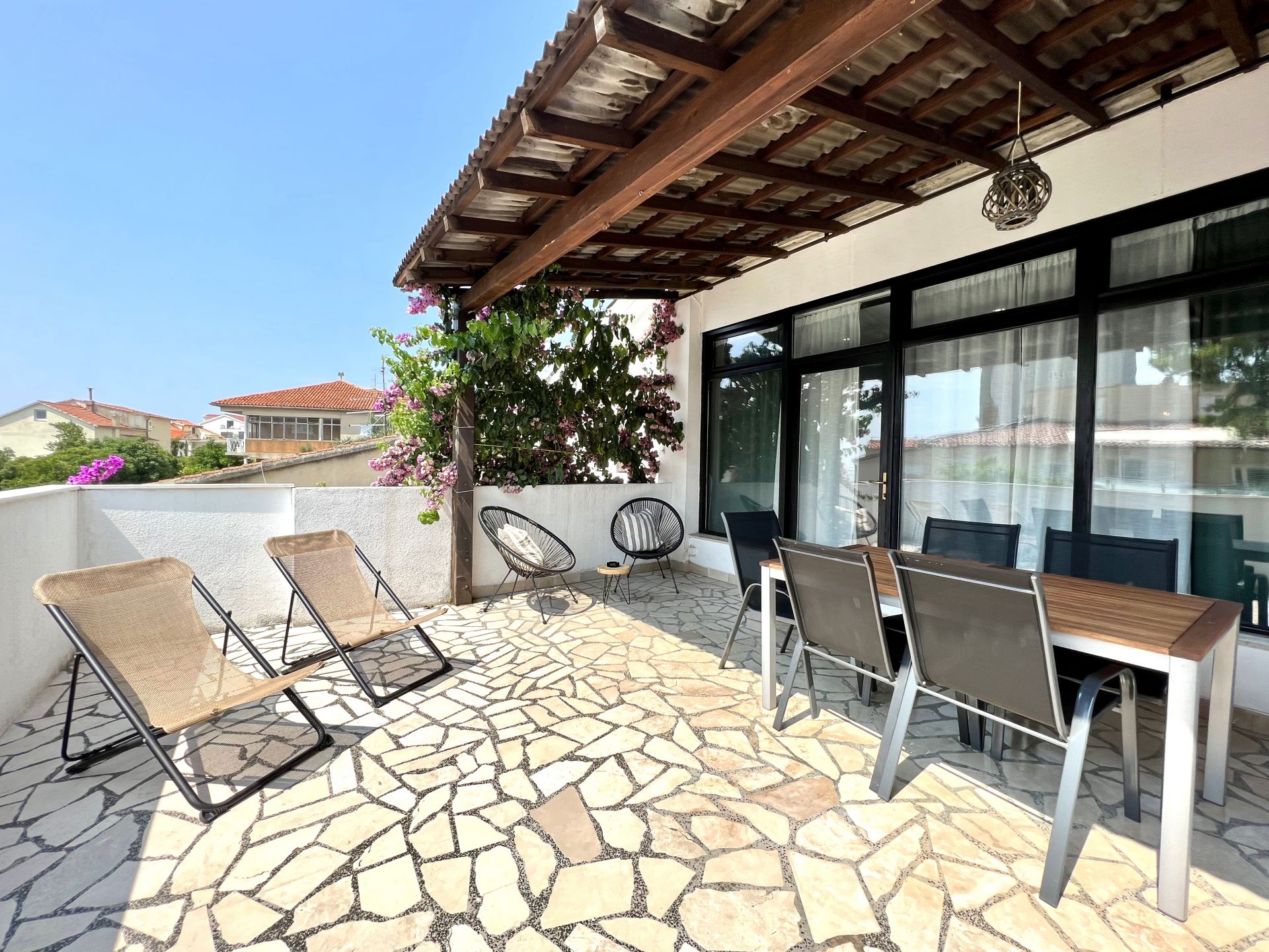 Apartmanok Denis - great location & large terrace: A1(5) Makarska - Riviera Makarska 