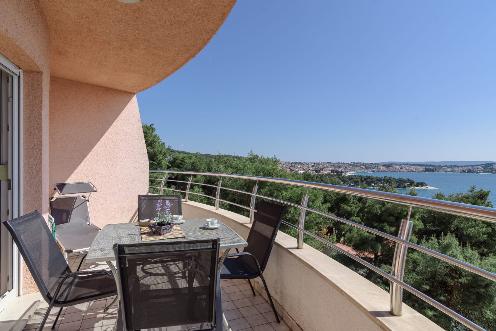 Apartmanok Pery - 2 bedroom sea view apartment: A1(4+1) Trogir - Riviera Trogir 
