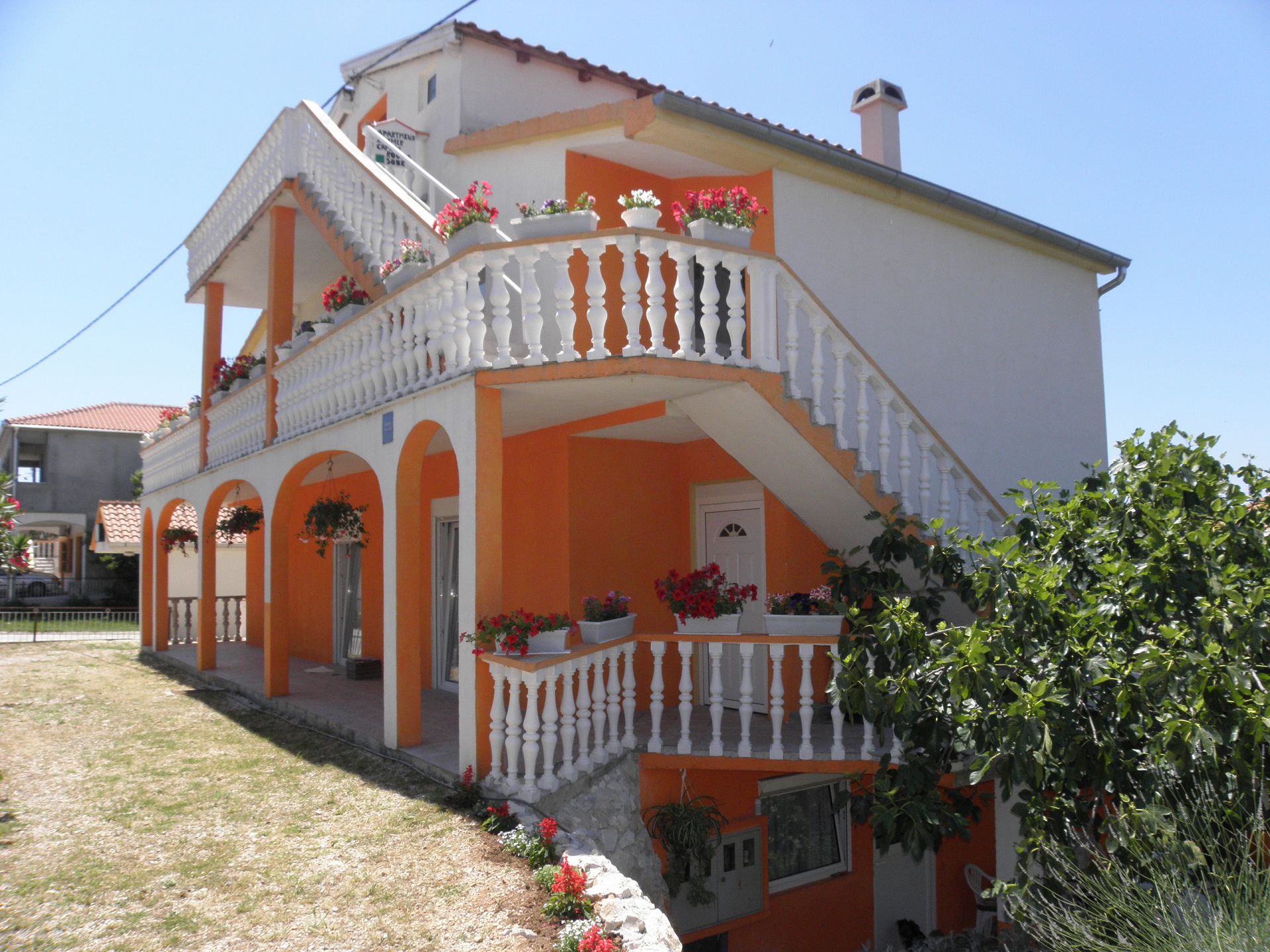 Apartmanok Zvone - 100 m from sea: A1(4+1), A2(4+1) Bibinje - Riviera Zadar 