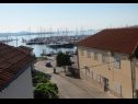 Apartmanok Ena - near marina "Kornati": A1(4), A2(2) Biograd - Riviera Biograd  - kilátás (ház és környéke)