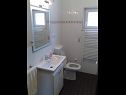 Apartmanok Nikola M - 2 bedrooms: A4(4) Bol - Brac sziget  - Apartman - A4(4): fürdőszoba toalettel