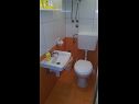 Apartmanok Rest - comfortable & close to center: A1(4+2) Bol - Brac sziget  - Apartman - A1(4+2): fürdőszoba toalettel