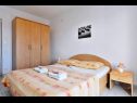 Apartmanok Nikola - comfortable: A1(4), A2(4), A3(4) Bol - Brac sziget  - Apartman - A2(4): hálószoba